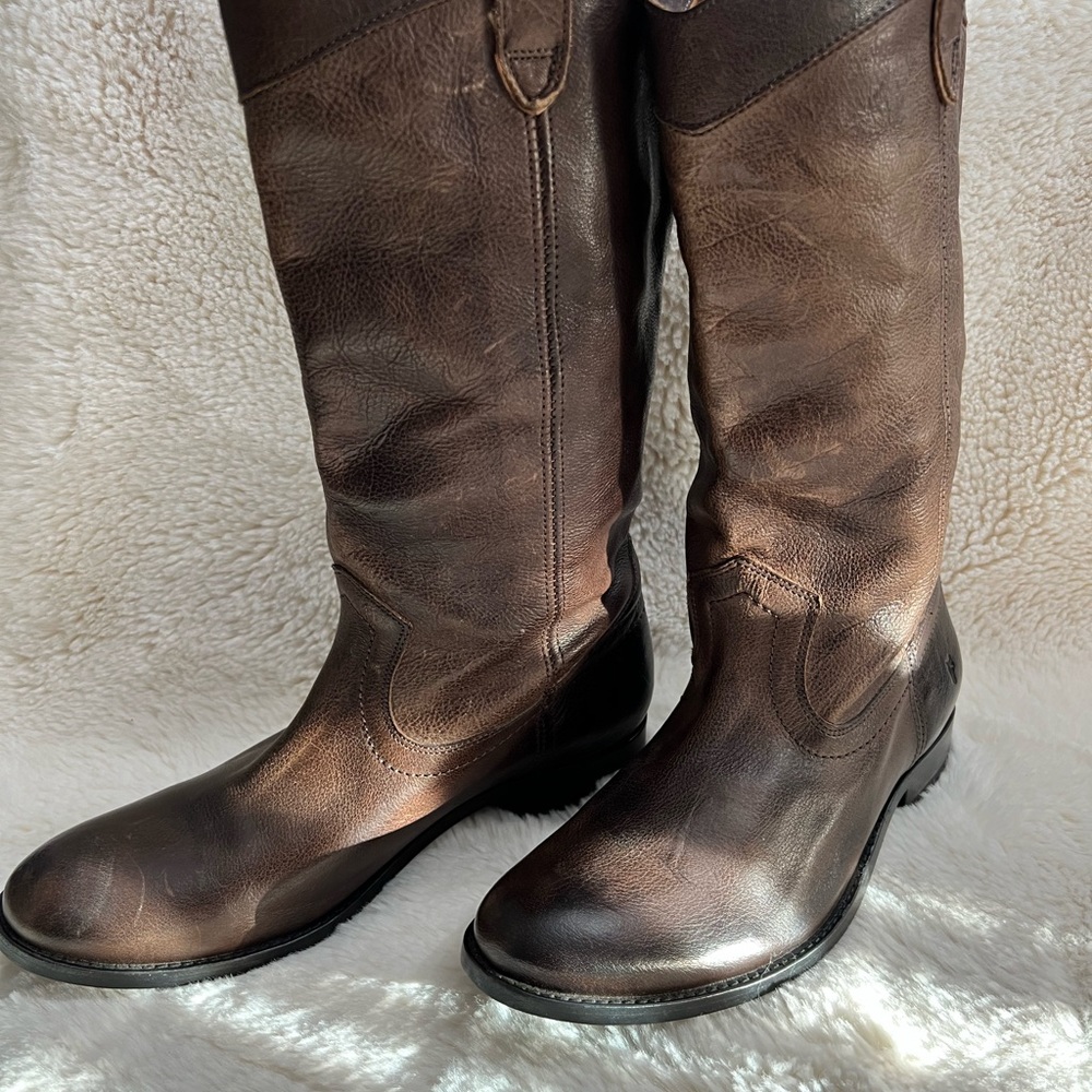 Frye boots 8.5 dark brown